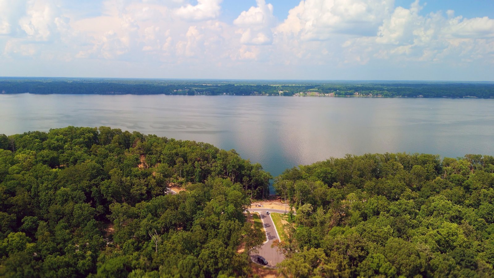 Advertisement for large acreage lake access lots for sale at The Preserve on Pickwick Lake, starting from $29,900